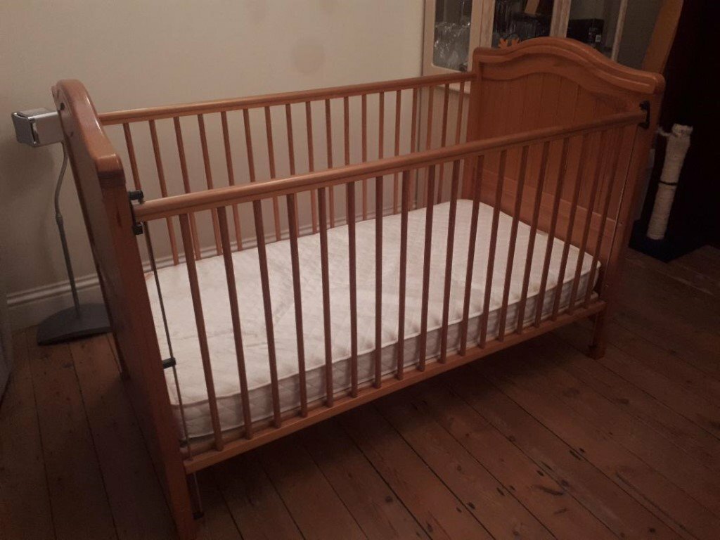 mamas and papas pine cot